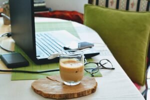 Pulling Off a Blooming Business While Succeeding at Home