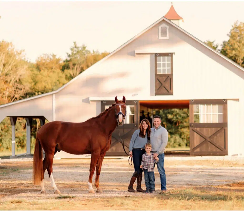 4 Tips to Maintain Stable for Your Horses