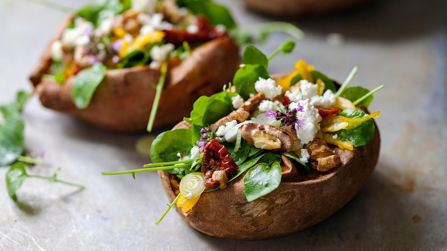 Baked Potato in Oven: The Perfect Way to Enjoy this Versatile Food