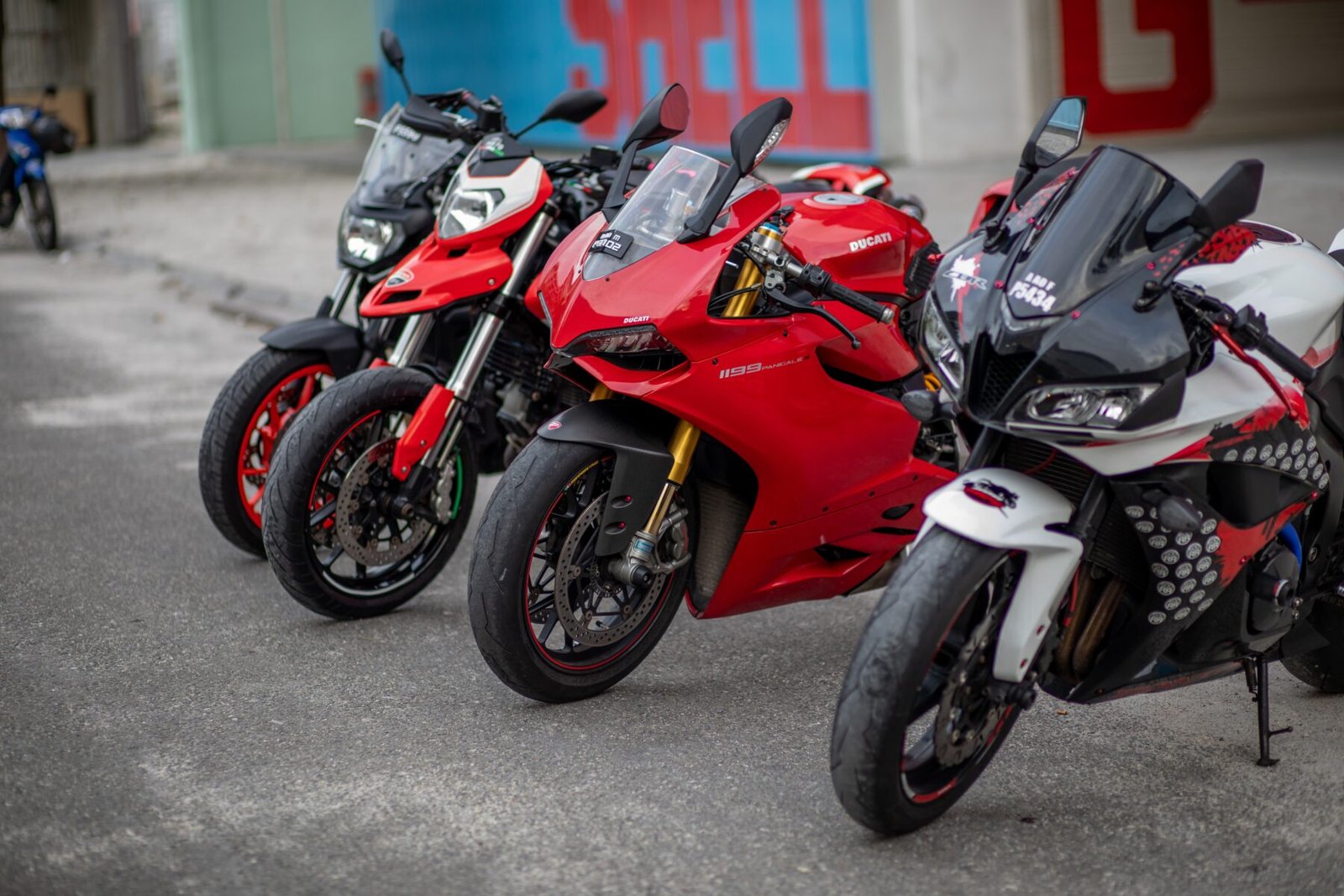 Comparison of Honda, Jawa, and Yamaha Motorcycles