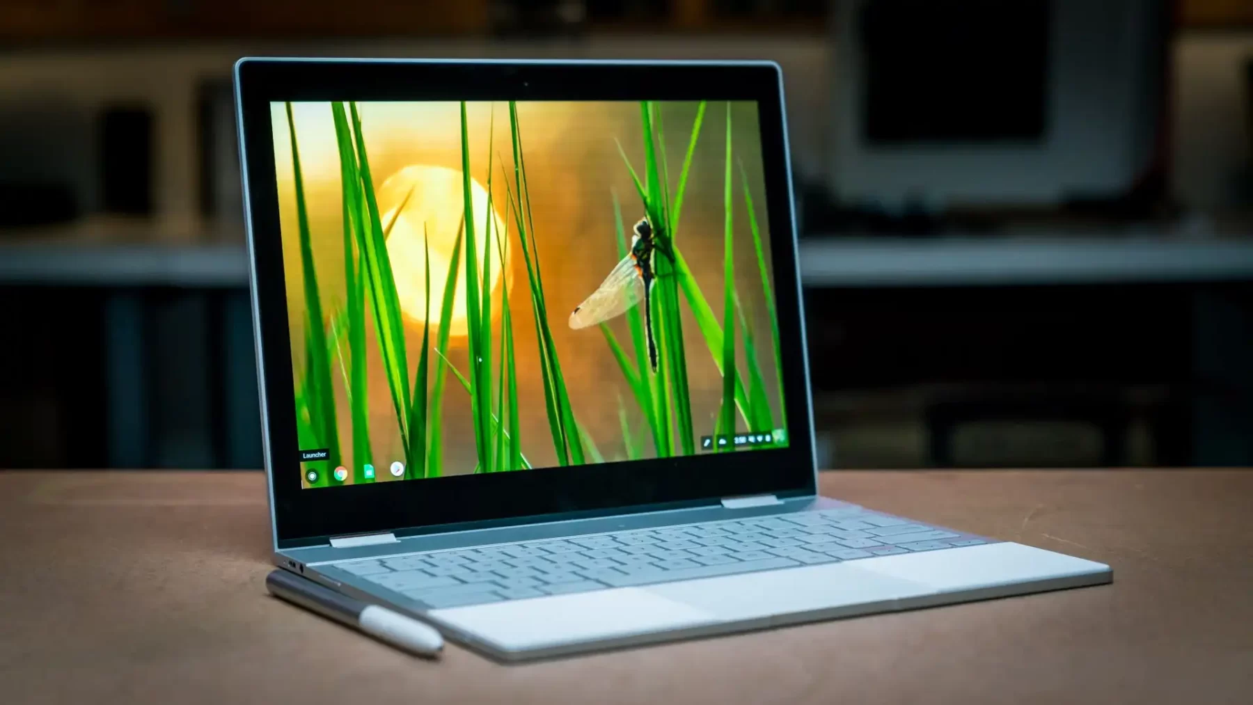 Exploring the Key Features of the Google Pixelbook: Unleashing its Power