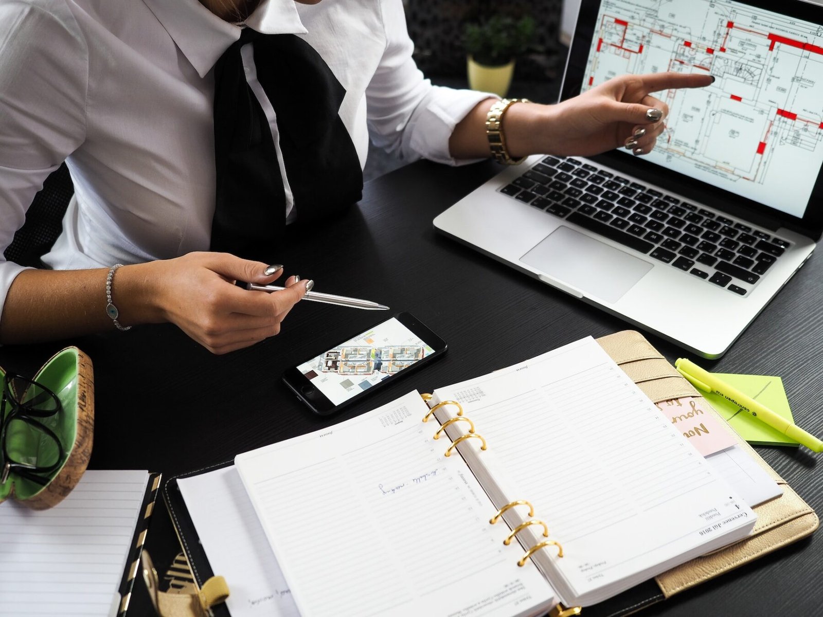 How Working with a Real Estate Agent Can Help You Sell Your Home