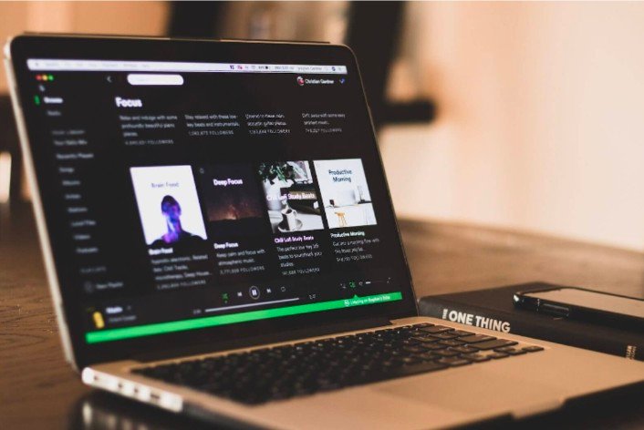 6 Best Places to Upload Your Music Online for Free
