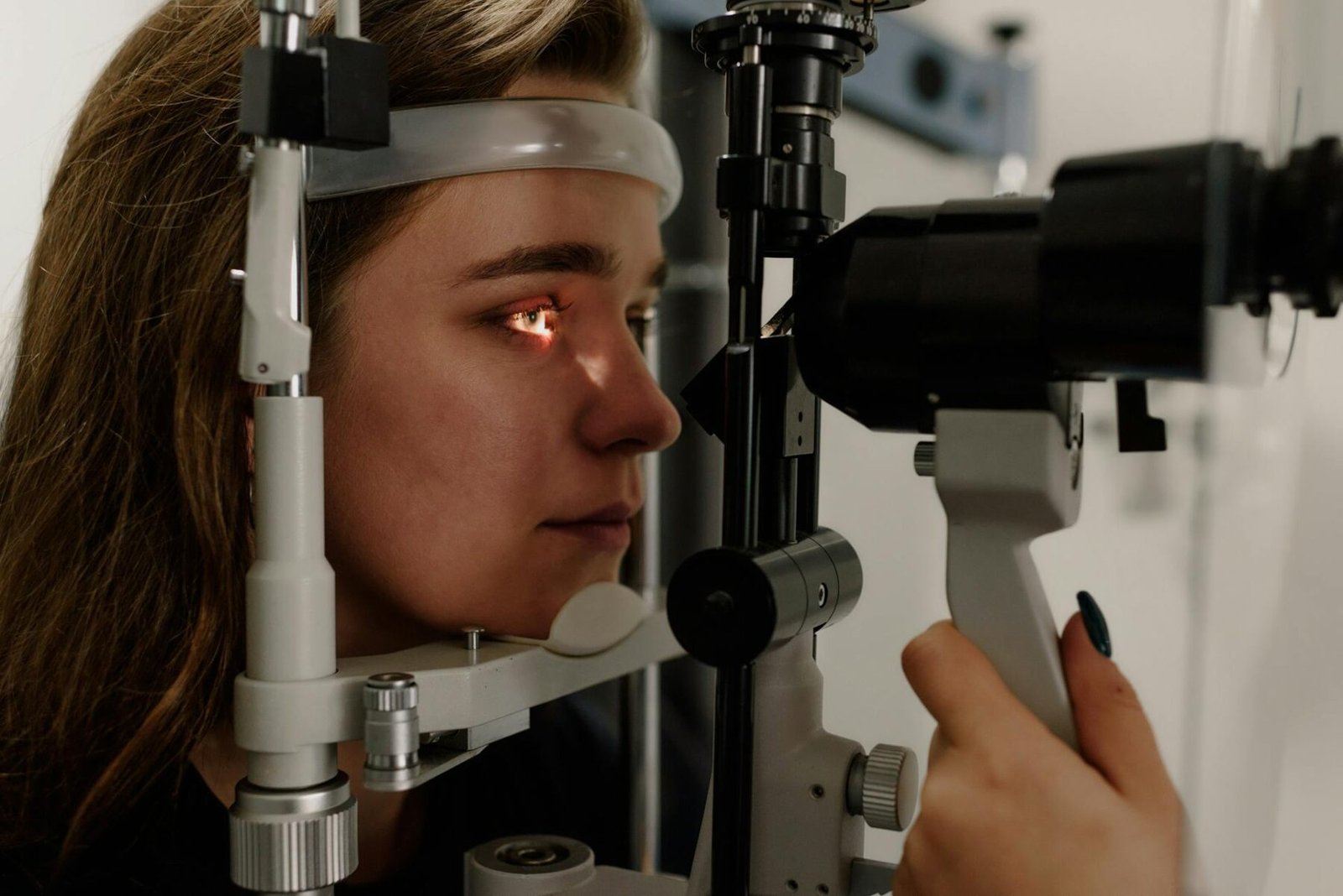 10 Eye Health Tips to Keep Your Vision Clear and Bright