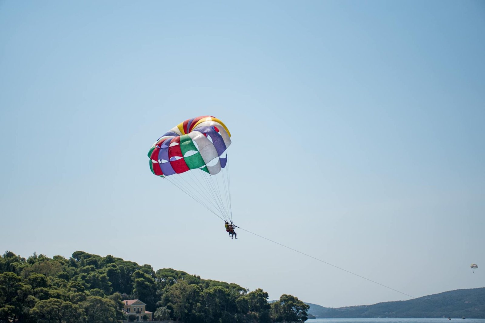 Is Parasailing in Destin Safe?